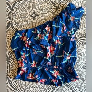 American Eagle off the shoulder top- size small